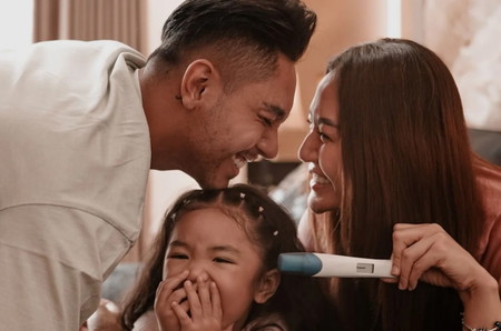 12 Artis Umumkan Hamil di 2024, Terbaru Ada Siti Badriah!