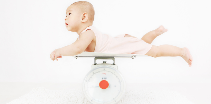Berat Badan Bayi 5 Bulan yang Normal dan Cara Menambahnya