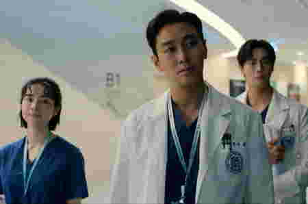 11 Film dan Acara TV Ju Ji-Hoon Paling Populer, Ada The Trauma Code: Heroes on Call!