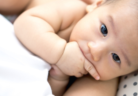 Fase Oral Bayi Dimulai di Usia Berapa dan Mengapa Penting? Ini Penjelasannya