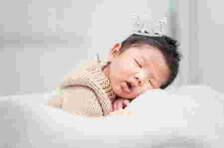 Nama Bayi laki-laki pembawa rezeki dalam Alquran 2 kata