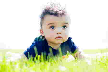 Nama Bayi laki-laki pembawa rezeki dalam Alquran 2 kata