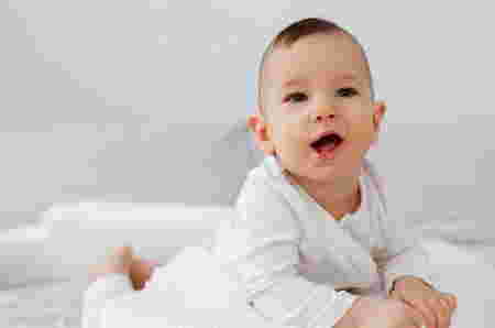 Nama Bayi laki-laki pembawa rezeki dalam Alquran 2 kata