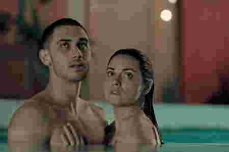 Film Netflix adegan seks - Dark Desire