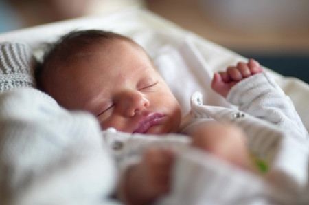 nama Bayi Laki-laki Pembawa Rezeki dalam Alquran 2 Kata