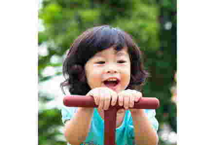 Model Rambut anak perempuan sebahu shoulder curly cut