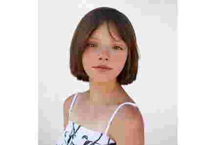 Model Rambut anak perempuan sebahu