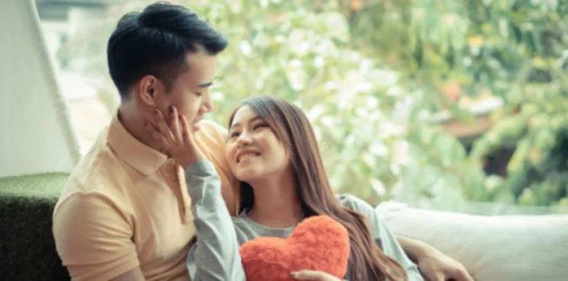 60 Panggilan Sayang Bahasa Inggris untuk Pasangan, Bikin Harmonis!