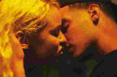 Film Semi Netflix - White Girl