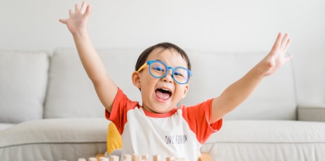 Ciri-ciri Anak Cerdas Usia 1-2 Tahun dan Cara Stimulasinya