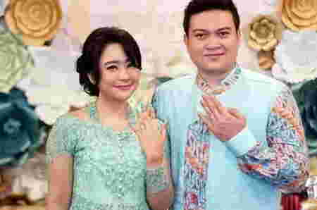 Artis Cerai - Chikita Meidy