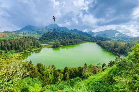 Cerita rakyat legenda telaga warna bogor