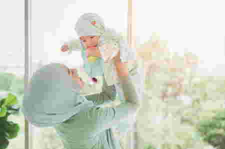 Rekomendasi nama bayi perempuan Islami