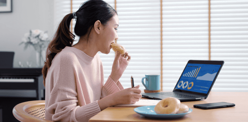Butuh yang Manis Biar Kerja Lancar? Ini Tips Atasi Sugar Craving Agar Tetap Produktif di Kantor