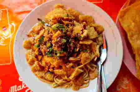 Mie Kopyok Pak Dhuwur