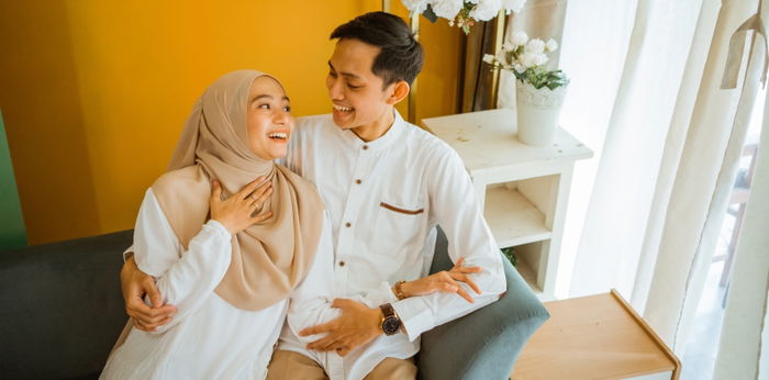 8 Gaya Bercinta Suami Istri yang Dianjurkan Menurut Islam