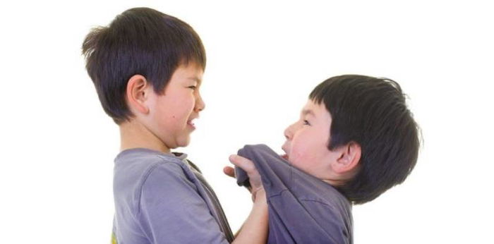 ลูกโดนเพื่อนแกล้ง หรือลูกเป็นคนชอบแกล้งเพื่อนรึเปล่า?