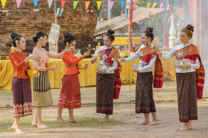 สงกรานต์ภาคอีสาน