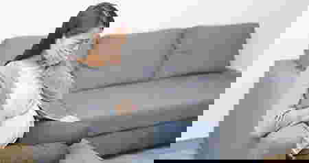 รสขมเฝื่อนในปาก