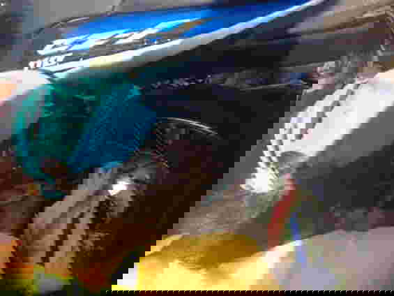 ผ้าห่อตัวเด็กพันล้อรถ