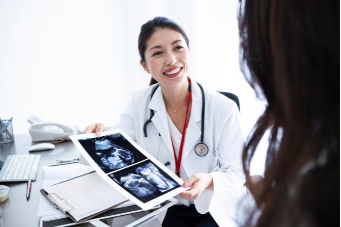 รายชื่อหมอสูตินารี