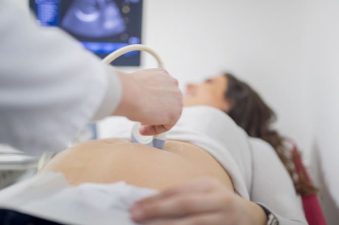 รายชื่อหมอสูตินารี