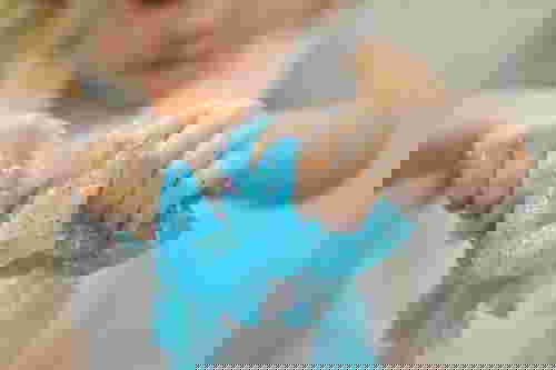 น้ำลายเอเลี่ยนอันตราย, สไลม์อันตราย, ของเล่นหน้าโรงเรียน