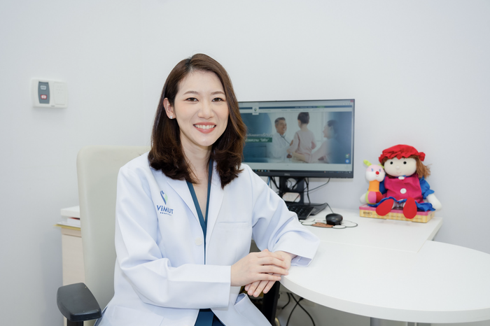 พญ.สุธิดา ชินธเนศ กุมารแพทย์โรคระบบการหายใจในเด็ก รพ.วิมุต