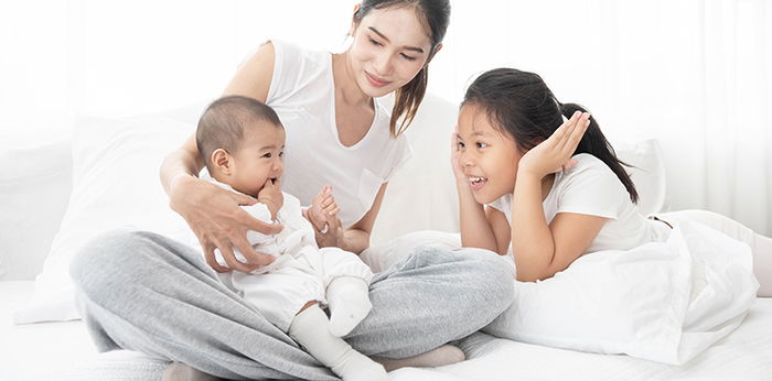 20 วิธีง่ายๆ ที่ทำให้สนิทกับลูกน้อยแรกเกิดได้เร็วขึ้น ตีสนิทกับลูกตอนเป็นทารก