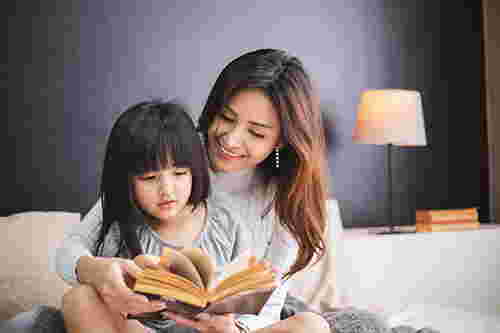 ข้อดีของการอ่านนิทานก่อนนอน นิทานก่อนนอน