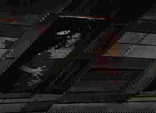 ฝันเห็นผี แปลว่าอะไร ฝันเห็นกระสือ ฝันเห็นเปรต เรื่องผีก็เป็นอีกสิ่ง ที่เป็นความเชื่อ หนึ่งของคนไทย ฝันเห็นผี แปลว่าอะไร ฝันเห็นผีแต่ละชนิด บอกอะไรได้บ้าง ฝันว่าผีเข้า