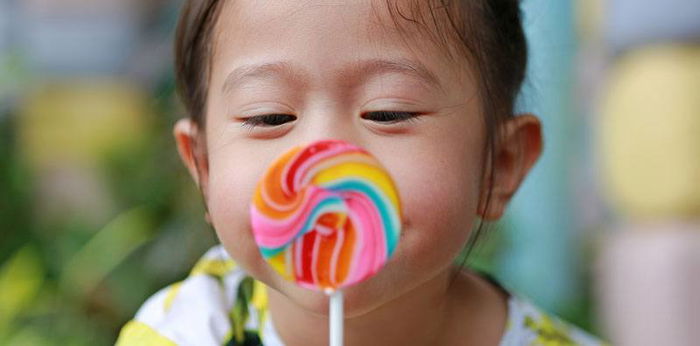 70 ตั้งชื่อลูก "ชื่อลูกอม" พร้อมคำอ่านเพราะ ๆ ที่หวานไม่เหมือนใคร