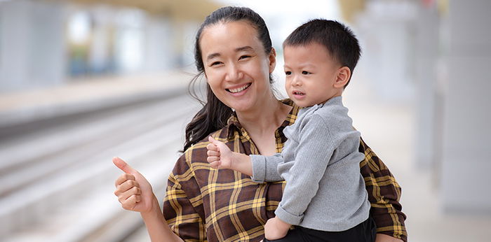 พาลูกขึ้นรถไฟ เตรียมตัวอย่างไร ไม่ให้ลูกงอแงรบกวนผู้อื่น?
