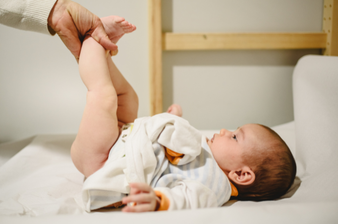 ลูก 1 เดือน กินนมแม่ แต่ไม่ถ่ายหลายวัน