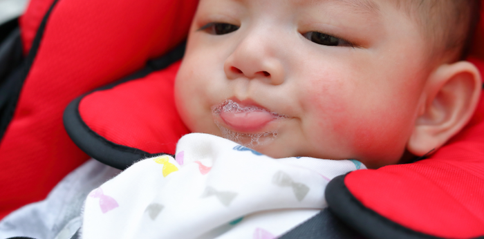 ลูกน้ำลายไหลเยอะ ทารกน้ำลายเป็นฟอง เพราะอะไร อันตรายหรือเปล่า