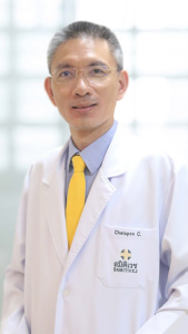 รองศาสตราจารย์ นายแพทย์จตุพร โชติกวณิชย์