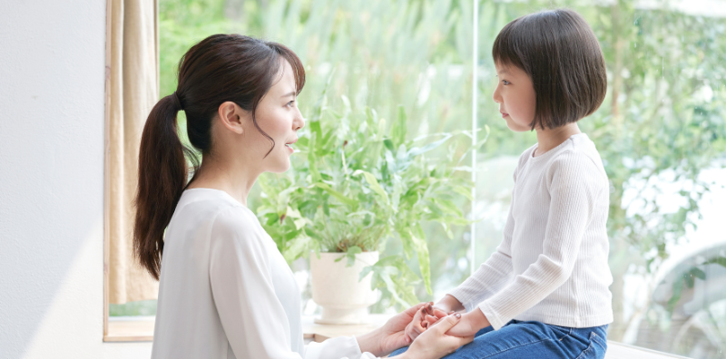 คุยกับลูกเรื่องสงคราม เริ่มยังไงดี? รวมวิธีพูดคุย และสิ่งที่ควรสอน