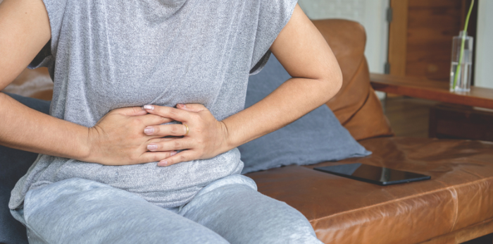 จุกแน่นลิ้นปี่ อาจไม่ใช่แค่ท้องอืด! สัญญาณเตือน "นิ่วในถุงน้ำดี" ที่พ่อแม่ควรรู้