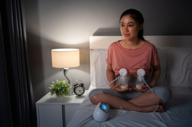 น้ำนมแม่ กลางวัน-กลางคืน