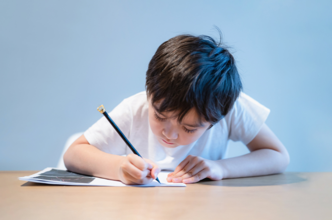 การเขียนด้วยมือ