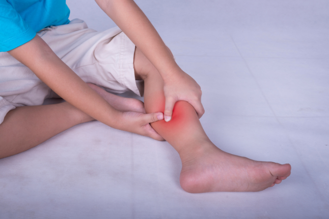 ปวดขาตอนกลางคืน