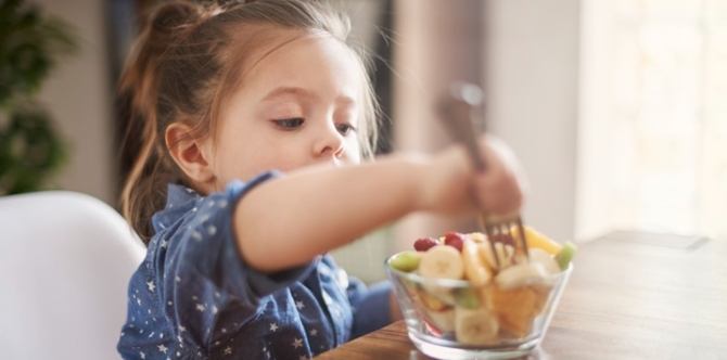 5 Jenis Nutrisi Pemakanan Yang Membantu Anak-Anak Membesar Dengan Sihat & Pintar