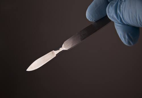 Berkhatan: Antara tuntutan agama dan risikonya