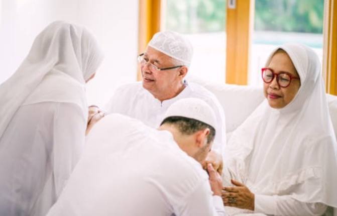 Anak Menumbuk Emak Sendiri Kerana TV, Langsung Hilang Rasa Hormat Pada Orang Tua!