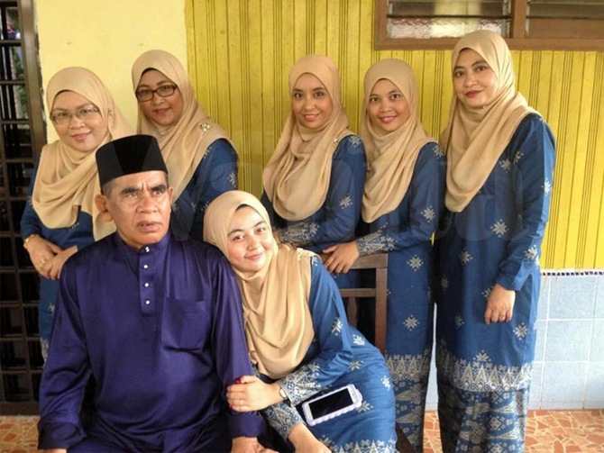 Anak Menumbuk Emak Sendiri Kerana TV, Langsung Hilang Rasa Hormat Pada Orang Tua!