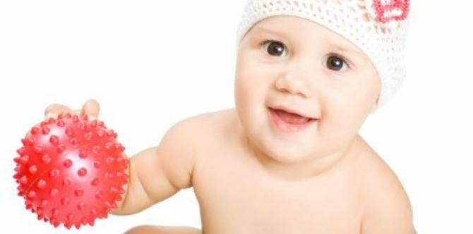 Baby communication: Why you should be paying attention to your baby's first gestures