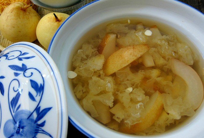 Double Boiled Pear To Ease Cough