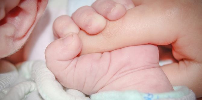 Daripada rahim ke dakapan dada: Sejam pertama yang indah dalam hidup anak anda