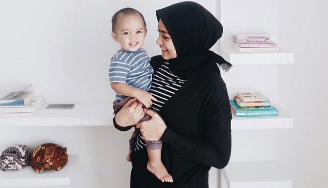 Rupanya Kepintaran Anak-Anak Datang Dari Genetik Ibu, Ini Penjelasan Sains!