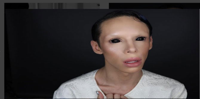 “Saya Mahu Menjadi Makhluk Asing Yang Tidak Berjantina”